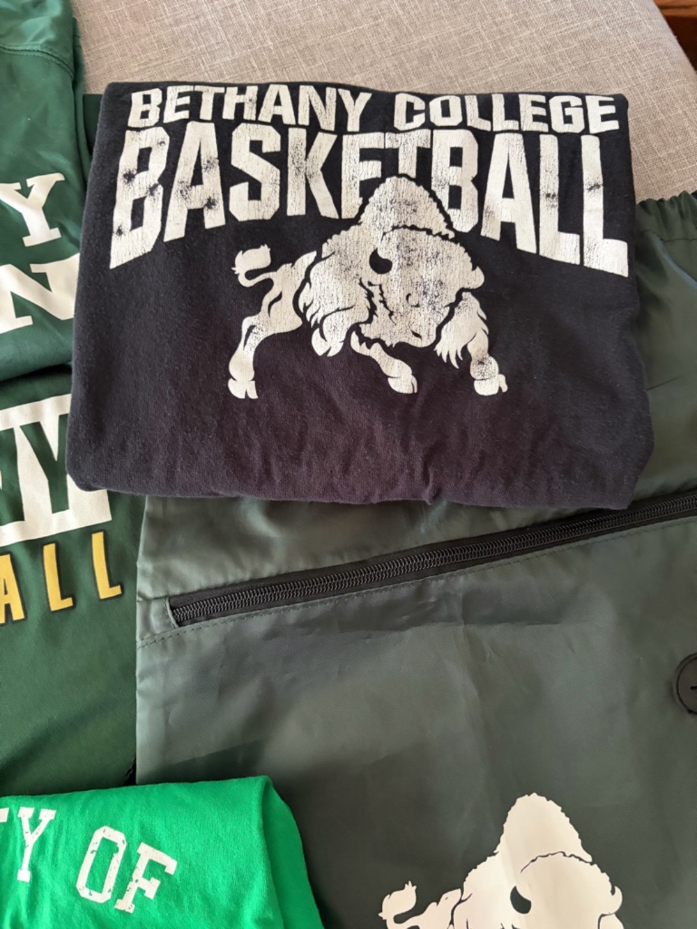 Bethany College / Bethany Bison Green Basketball Tee & Apparel Bundle - Picture 5 of 6
